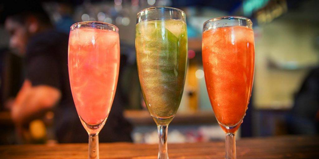 Edible Luster Dust in Cocktails